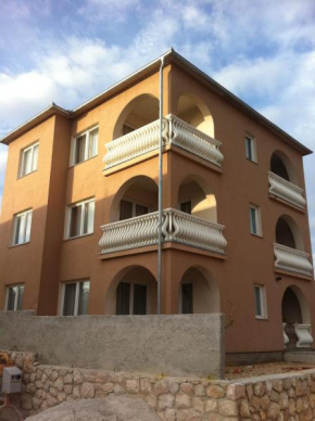  Apartments Mara  Нови Винодолски